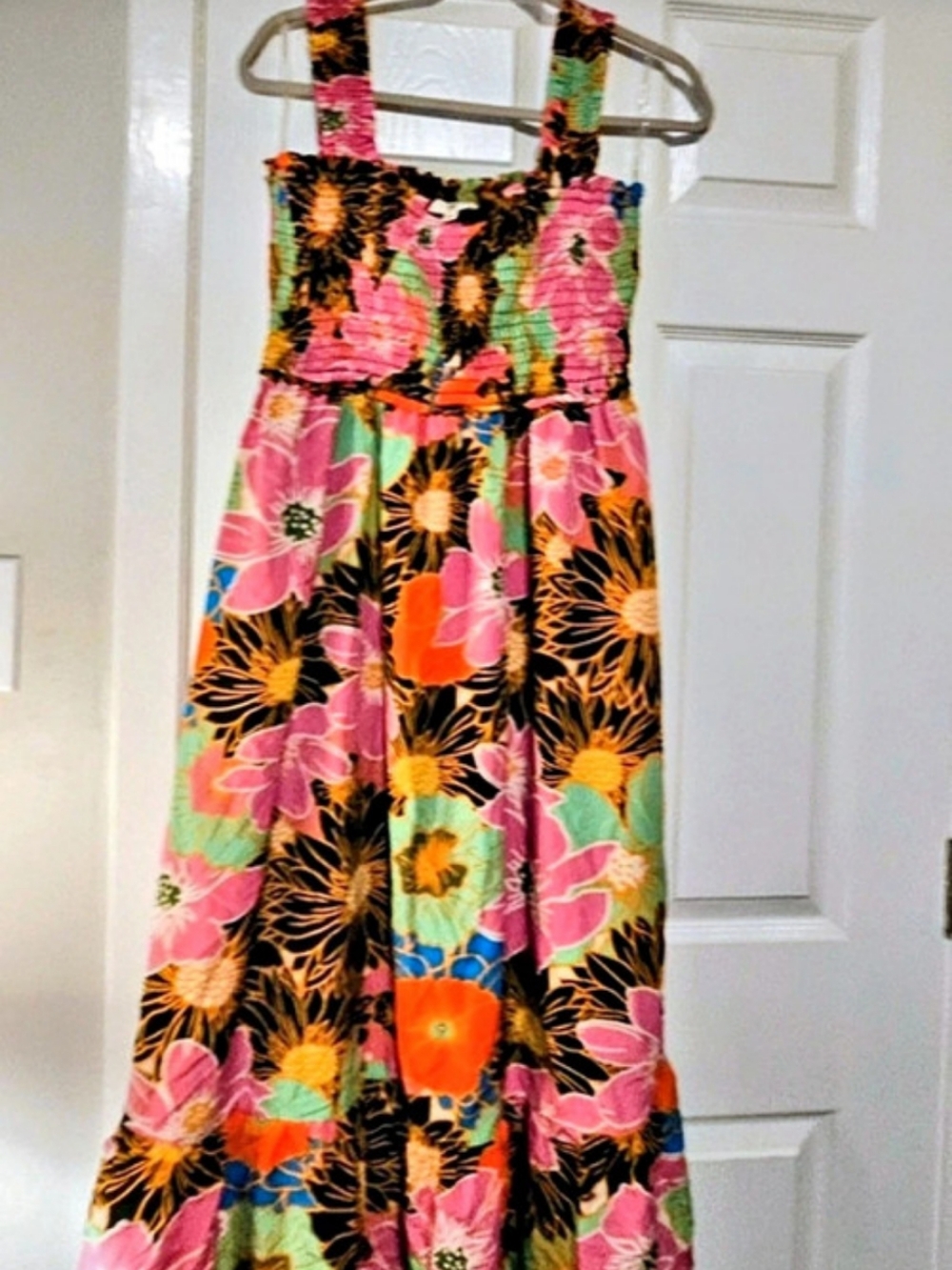 entro Floral Maxi Dress Pink & Black Large